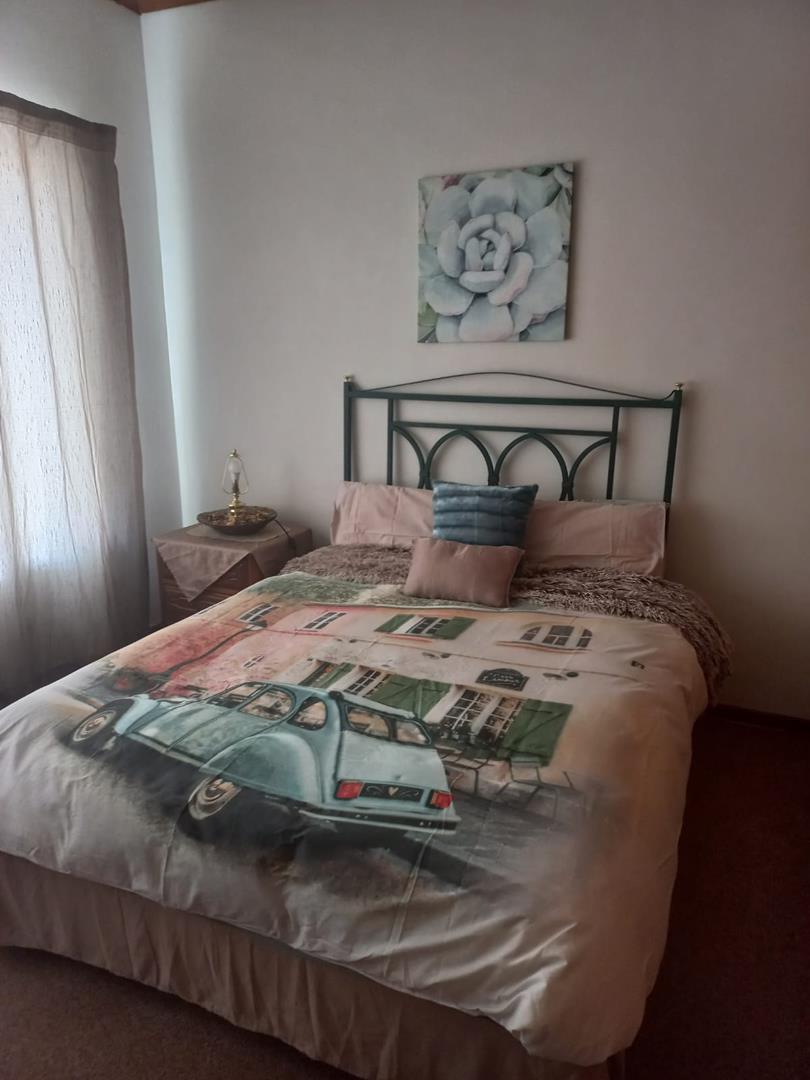 4 Bedroom Property for Sale in Hillcrest Northern Cape